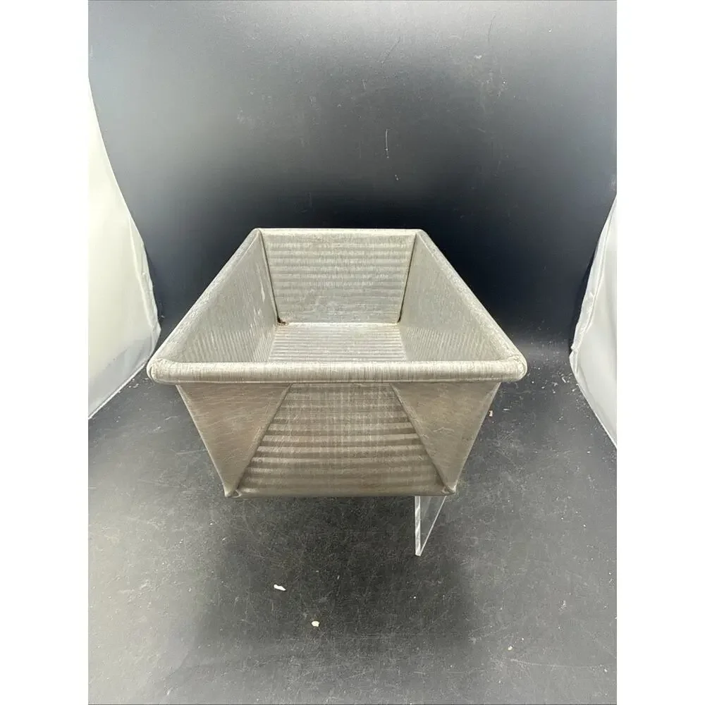 USA Pan Bare Aluminum Loaf Pan Corrugated Bread Meatloaf Baking Pan